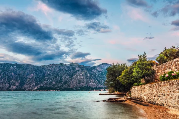 Abend in der Seestadt — Stockfoto