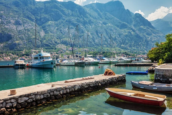 A small bay with boats — Stock Photo, Image