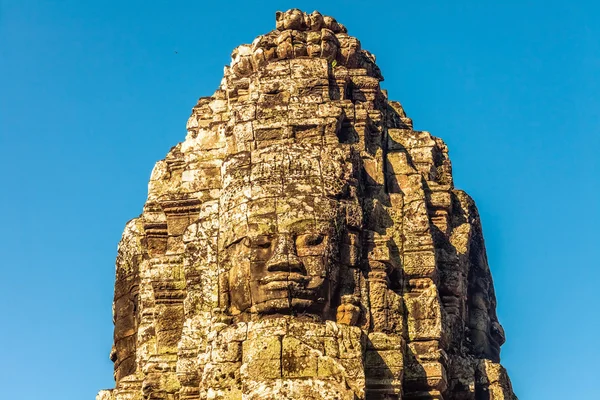 Ściany świątyni bayon starożytnych w angkor wat — Zdjęcie stockowe