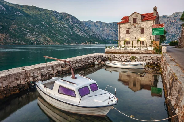 Sera in città di mare — Foto Stock