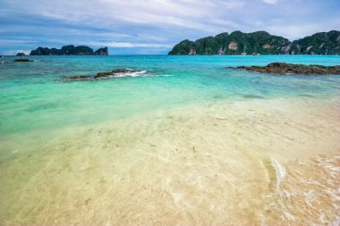 Egzotik tropikal plaj.