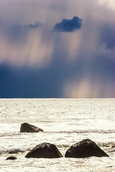 Nuvens de tempestade escura — Fotografia de Stock