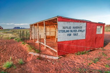 monument Valley terkedilmiş navajo Dükkanı