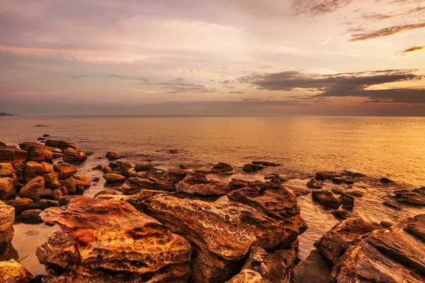 Plaża o zachodzie słońca — Zdjęcie stockowe