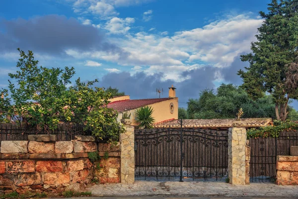 西班牙 地中海 巴利阿里群岛 马略卡岛 私人住宅的传统大门 — 图库照片