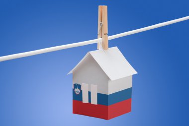 Slovenya, kağıt ev Slovenya bayrağı
