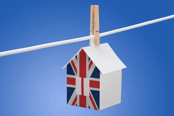 Britisk, britisk flagg på papirhus – stockfoto