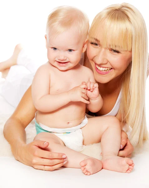 Madre feliz con el bebé — Foto de Stock