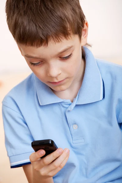 Boy, talking on the phone — Stock Photo, Image