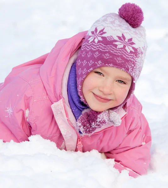 Chica en el invierno — Foto de Stock