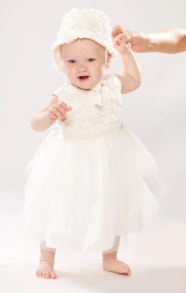 Baby i klänning — Stockfoto