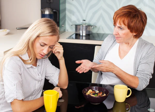 Conflitto tra madre e figlia — Foto Stock