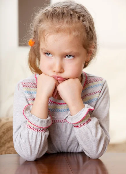 Niño triste. —  Fotos de Stock