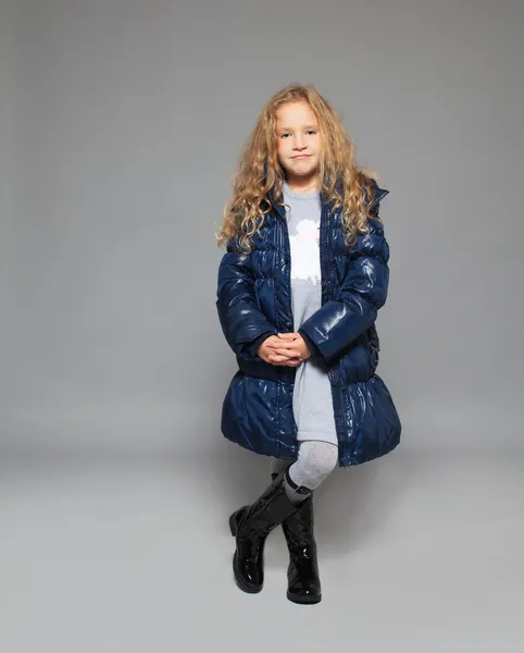 Enfants en vêtements d'hiver — Photo