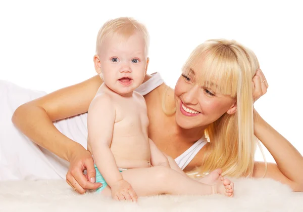 Mãe feliz com bebê — Fotografia de Stock