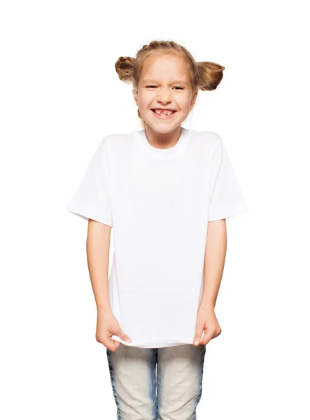 Barn i vit t-shirt — Stockfoto