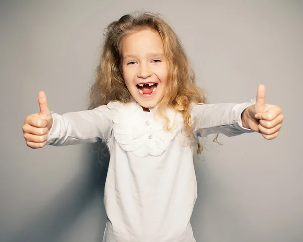 Glad tjej — Stockfoto