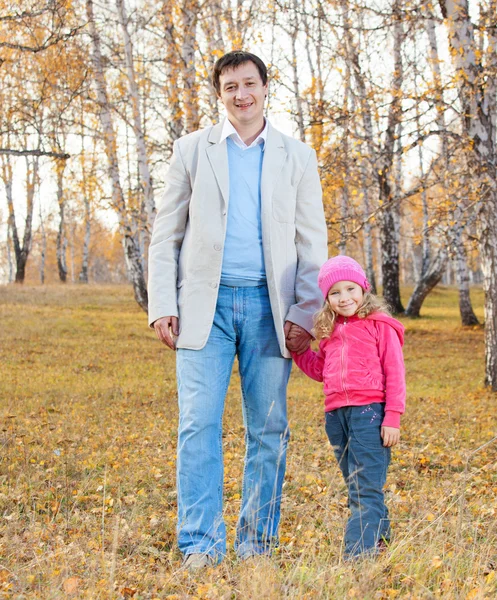 Vater spielt mit Tochter — Stockfoto