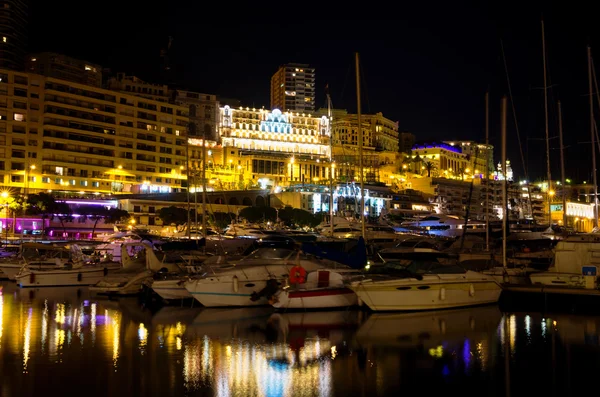 Monako w nocy. Monte carlo — Zdjęcie stockowe