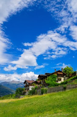 aosta Vadisi evleri. Alpler, İtalya
