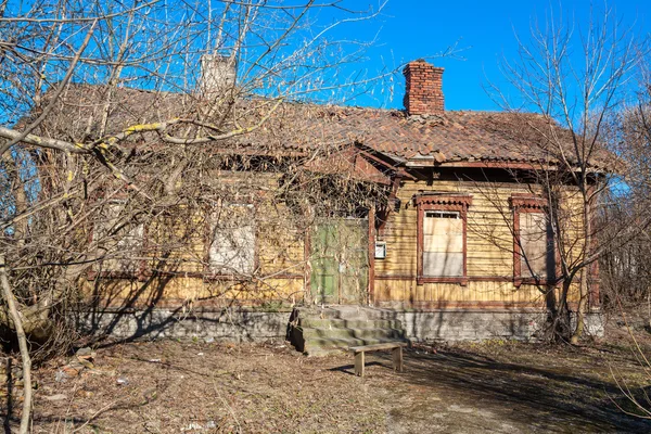 Gamla övergivna huset — Stockfoto