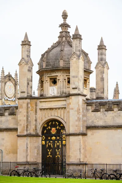 All Souls College entrance gate. Oxford, UK — Stock Photo, Image