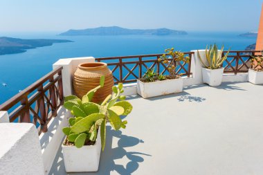 Deniz Manzaralı Teras. Fira, santorini, Yunanistan