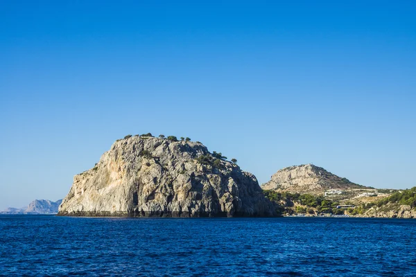 Niebo ocean i góry — Zdjęcie stockowe