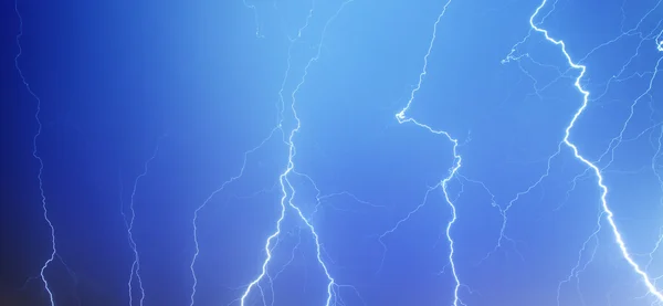 天空中的闪电 — 图库照片