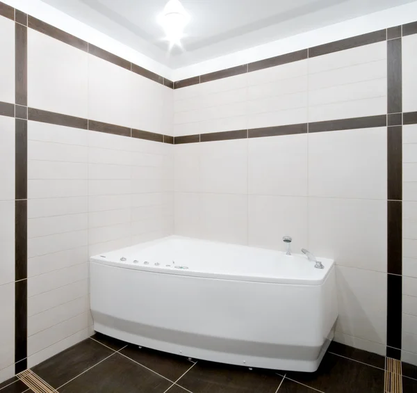 Minimalizm tarzı yeni modern banyo — Stok fotoğraf