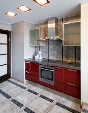 yeni modern bir mutfak