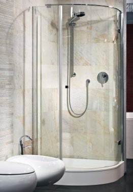 yeni lüks banyo duş ile iç