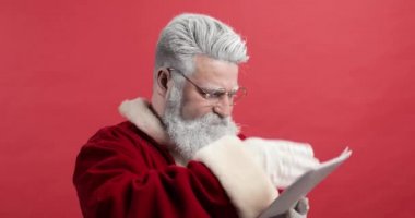 Öfkeli Çılgın Noel Baba 'nın negatif duyguları. Yaramaz Çocuk' a küfür ediyor. Bütün yıl boyunca kötü davrandığı için bayram hediyesi almayacak. kırmızı arkaplan