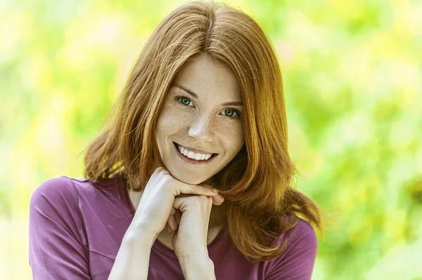 Red-haired beautiful young woman — Stock Photo, Image