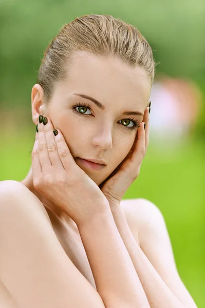 Calm beautiful young woman — Stock Photo, Image