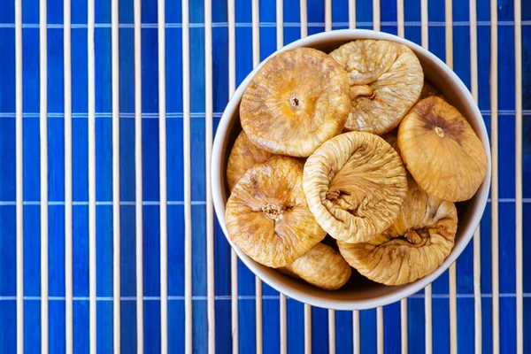 Plate with dried figs — Stock Photo, Image