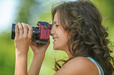 fotoğraf makinesi portre sevimli genç tutan eller