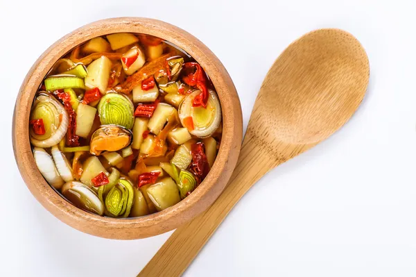 Traditionell thailändsk tom yam soppa — Stockfoto