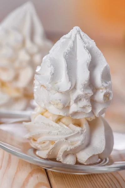 Dessert (meringue, whipped cream, ice cream) — Stock Photo, Image