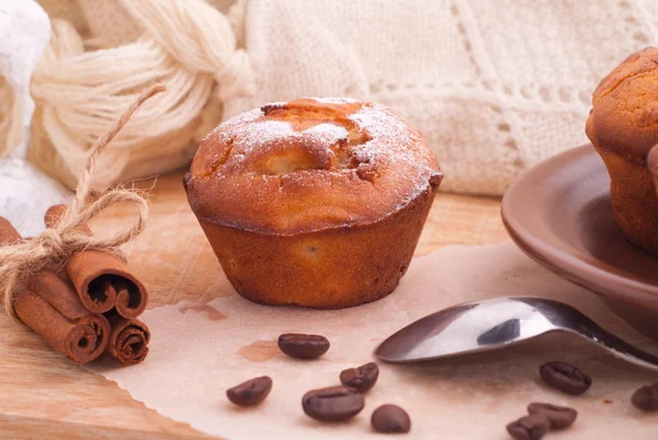 Muffins with cinnamon — Stock Photo, Image