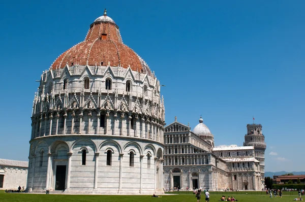 Complexo de arquitetura em Pisa — Fotografia de Stock