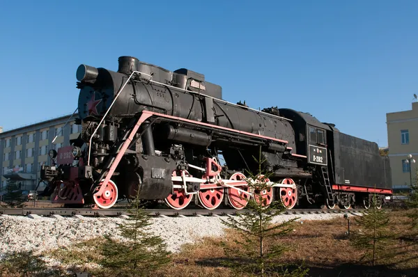 Monumento de locomotiva a vapor velha. Ulan-Ude — Fotografia de Stock