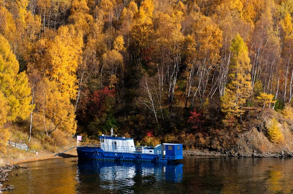 Autumn at Lake Baikal — Stock Photo, Image