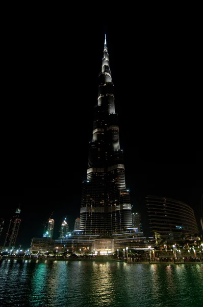 Burj Khalifa - the world's tallest tower at Downtown Burj Dubai, United Arab Emirates. — Stock Photo, Image