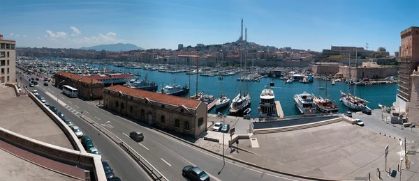 Old port (Vieux Port) - one of the main sight in Marseille, France — Stock Photo, Image