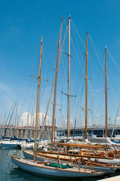 Old port (Vieux Port) - one of the main sight in Marseille, France — Stock Photo, Image