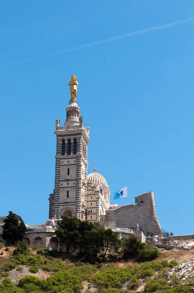 Many peoples every day visit the basilica Notre-Dame de la Garde, Marseille, France — Stock Photo, Image