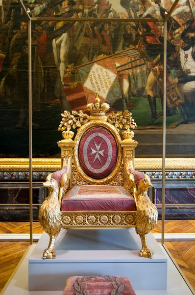 O trono do rei no Palácio de Versalhes — Fotografia de Stock