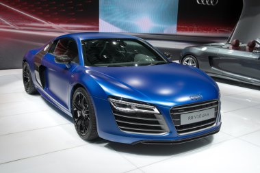 Audi r8 coupe dünya prömiyeri