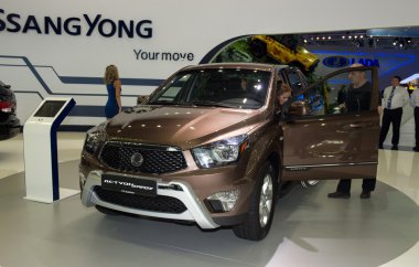 SsangYong Actyon Sports clipart